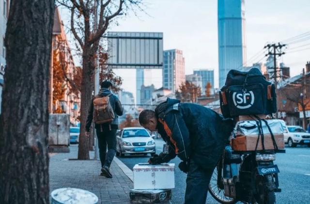 拼多多顺丰续重多少钱_顺丰电商实惠业务_顺丰下沉市场布局