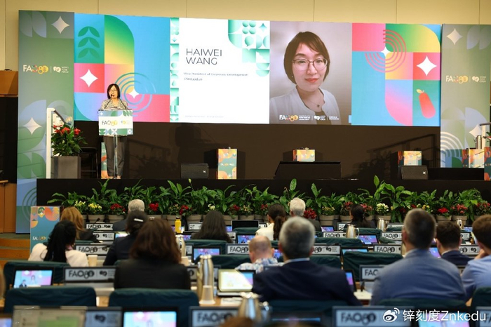 从AI猪舍到直播梨园，拼多多的新农人图鉴