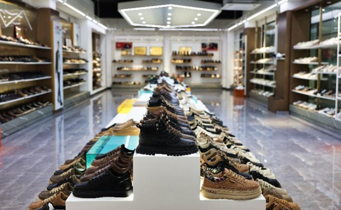 公牛世家等品牌借拼多多避开头部竞争实现年销额破亿。展钊 摄