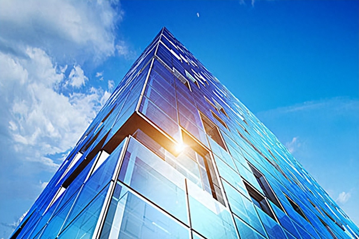 拼多多运营全攻略：掌握类目、上架和销量排行，电霸助你轻松决策