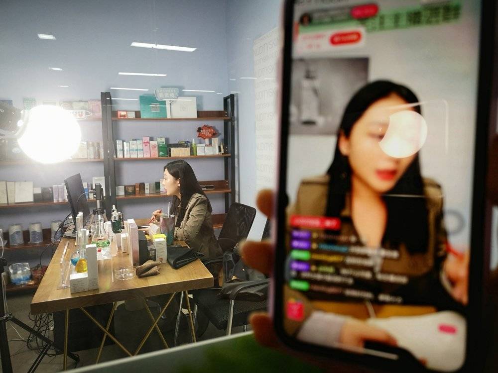 拼多多商家语音_抖音小店上架拼多多如何和商家聊天_拼多多商家版聊天提示音