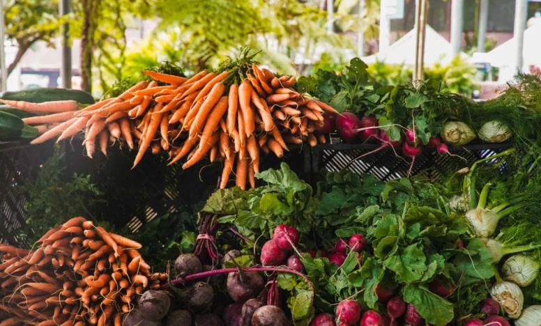 拼多多首次季度盈利_百亿补贴创造奇迹_拼多多怎么获取权重